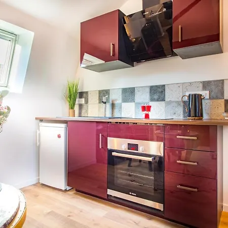 Jacuzzi - La Petite Romantique - Flobnb Laon Exterior foto