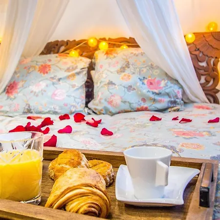 Jacuzzi - La Petite Romantique - Flobnb Laon Exterior foto