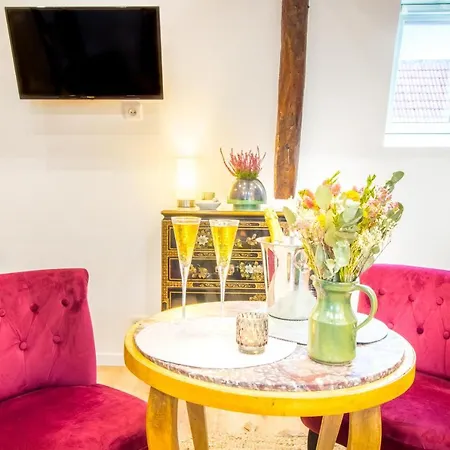 Jacuzzi - La Petite Romantique - Flobnb Laon Exterior foto