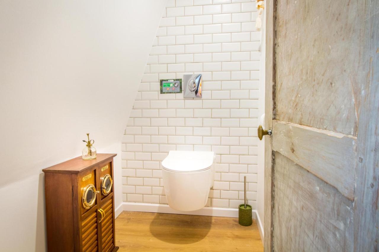 Jacuzzi - La Petite Romantique - Flobnb Laon